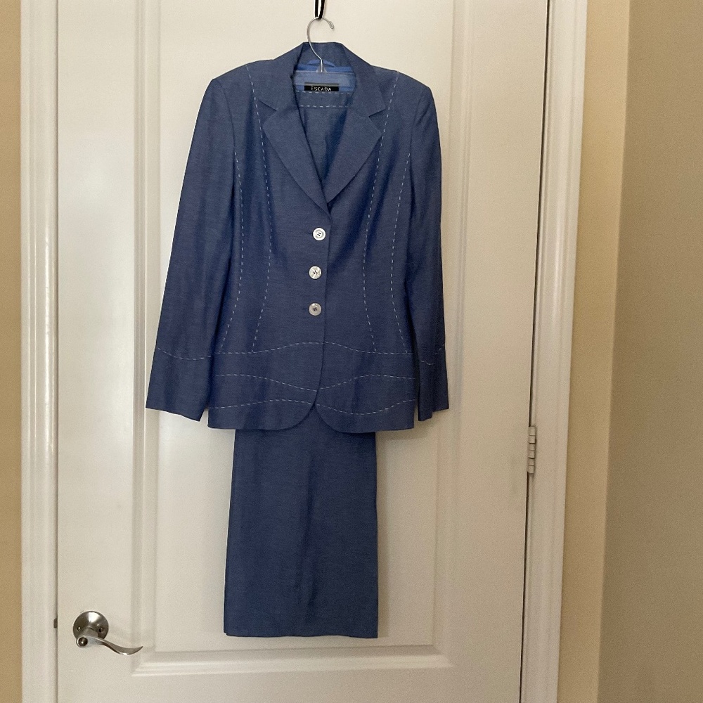 Summer suit size 38